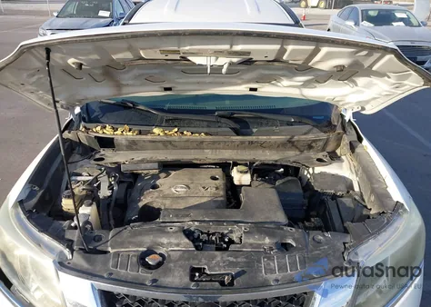 2013 Nissan Pathfinder Sl z USA, uszkodzony, nr VIN 5N1AR2MM0DC659067